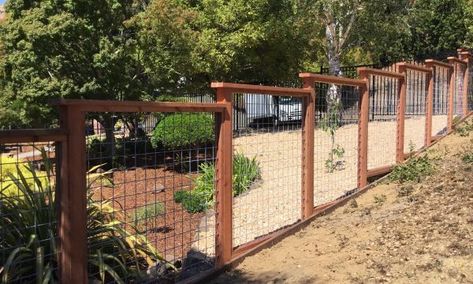 Hog Wire Fence Construction for North Bay Home Owners Dog Yard Fence, Hog Wire Fence, Fence Construction, Deer Fence, Modern Fence Design, Front Garden Landscape, Horizontal Fence, Fence Styles, Farm Fence