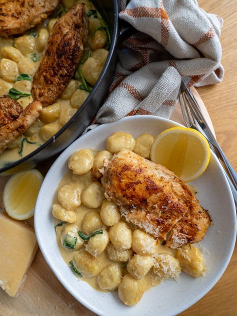 One Pan Lemon Gnocchi Chicken - Simple Home Edit Easy 15 Minute Meals, Lemon Gnocchi, Fresh Gnocchi, Gnocchi Chicken, Crispy Roasted Chicken, Hearty Chicken Soup, Thickened Cream, Pork Pasta, Slow Cooker Breakfast