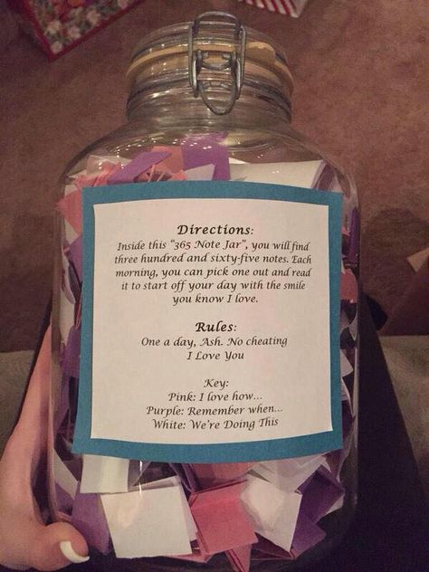 This is freaking adorable. If someone did this for me, I'd be so in love. 365 Note Jar, 365 Jar, Friends Diy, Relationship Gifts, Birthday Gifts For Best Friend, Bff Gifts, Friend Christmas, Best Friend Birthday, Trendy Gift