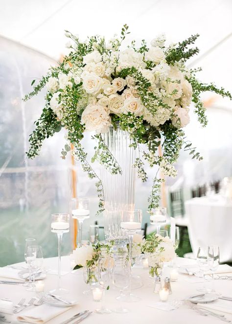 Tall Wedding Centerpieces Diy, Tall Flower Centerpieces, Spring Wedding Outfit, Tall Wedding Centerpieces, Centerpieces Diy, Wedding Floral Centerpieces, Tall Centerpieces, Wedding Centerpieces Diy, Flower Centerpieces Wedding