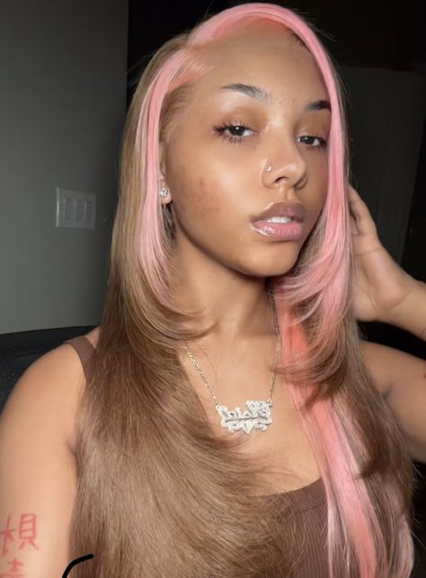 Blonde Pink Hair Black Women, Dark Pink Hair Black Women, Honey Brown And Pink Hair, Pink Calico Hair, Dyed Hair Inspiration Light Skin, Pink Hair On Tan Skin, Pink Hair On Black Women, Light Pink Hair Black Women, Cute Dyed Hair Ideas For Black Women