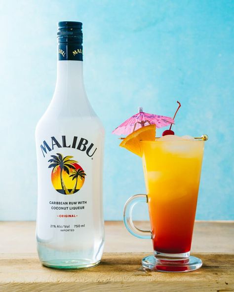 Malibu Sunrise Cocktail, Malibu Rum Recipes, Drinks With Malibu, Malibu Mixed Drinks, Cocktails With Malibu Rum, Rum And Lemonade, Rum And Orange Juice, Rum Mixed Drinks, Malibu Sunrise