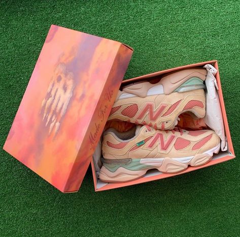 NEW BALANCE 9060 JOE FRESHGOODS VOICES PENNY COOKIE PINK @sneaker_store.co @Sneaker_store.co SNEAKER STORE CO WHAT+57 (302) 223-8152 - +57 (301) 220-1556 New Balance 9060 Joe Freshgoods, Joe Freshgoods, New Balance 9060, Sneaker Stores, Pink Sneakers, New Balance, Penny, The Voice, Sneakers