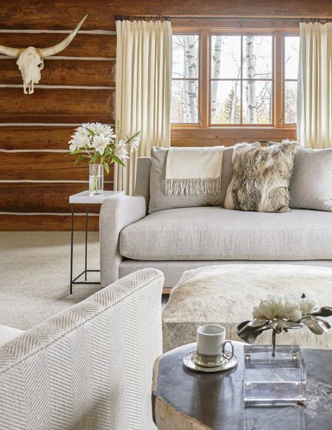 An elegant meets rustic home designed by WRJ Design & architects Vera Iconica. Light Grey Furniture, Log Cabin Remodel, Log Cabin Living Room, Log Home Interior, Modern Log Cabin, Cabin Interior Design, Luxury Log Cabins, Log Cabin Living, Log Cabin Interior