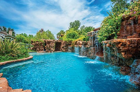 An oasis-style pool in the same vein as Drake’s constructed for $1 million in Los Angeles’ Hidden Hills. Amazing Swimming Pools, Dream Backyard Pool, Luxury Swimming Pools, Hidden Hills, Natural Swimming Pools, Luxury Pools, Backyard Pool Landscaping, Denise Richards, Dream Pools