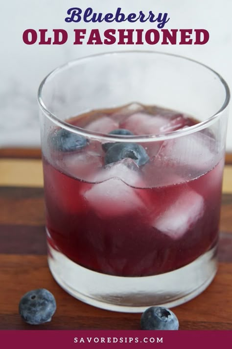 Cocktails Classic, Bourbon Drinks Recipes, Bourbon Drink, Blueberry Simple Syrup, Blueberry Cocktail, Amazing Cocktails, Yummy Cocktails, Old Fashioned Drink, Refreshing Beverages