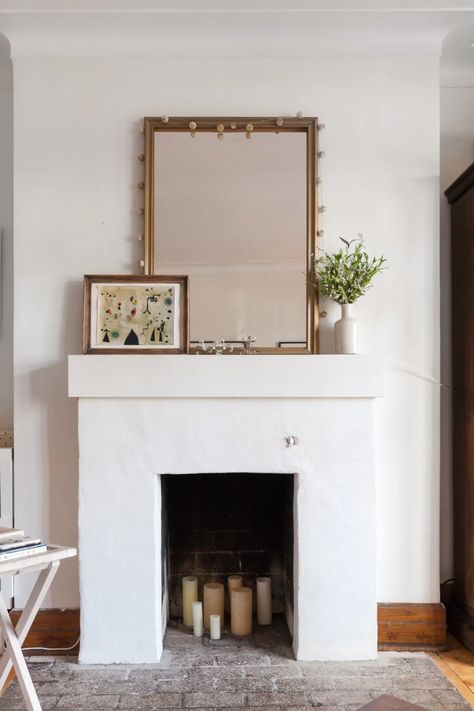 Style A Fireplace, Fireplace Apartment, Unused Fireplace, Candles In Fireplace, Home Decor Hacks, All White Kitchen, Home Fireplace, The Fireplace, Decoration Inspiration