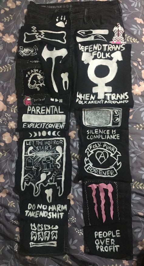 Punk Outfits Diy, Patch Pants Diy, Patch Pants Punk Ideas, Pants Patches, Crust Punk Pants Diy, Punk Diy Crafts, Patch Pants Ideas, Punk Pants Diy, How To Make Patches Punk