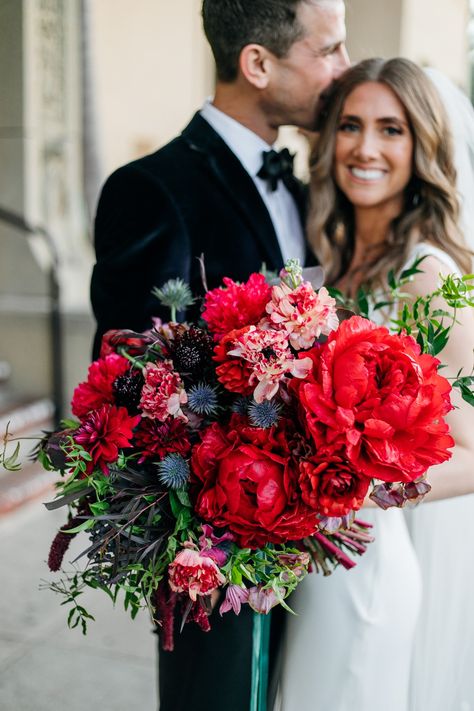 Wedding Jewel Tones, Moody Winter Wedding, Blue Taper Candles, Winter Wedding Bouquet, Red Wedding Flowers, Jewel Tone Wedding, Winter Bouquet, Winter Wedding Flowers, Jewel Wedding