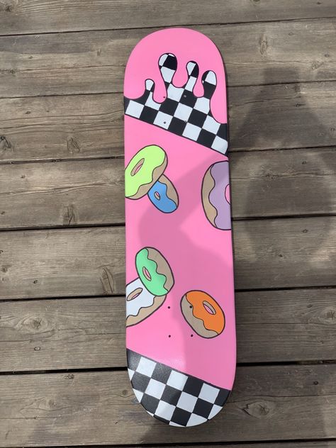 Skate Board Designs, Skate Bord, Painted Skateboard, Custom Skateboard Decks, Custom Skates, Skateboarding Tricks, Skateboard Aesthetic, Skateboard Deck Art, Skateboard Art Design