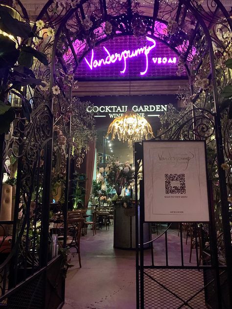 Vanderpump A Paris, Vanderpump Paris Las Vegas, Vanderpump Rules Aesthetic, Vanderpump Vegas, Vanderpump Restaurant, Cesar Palace Las Vegas, Vanderpump Villa, Las Vegas Luxury Hotels, Strip Las Vegas