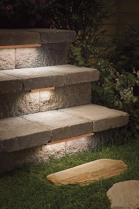 27 Outdoor Step Lighting Ideas That Will Amaze You Outdoor Stone Steps, Garden Lighting Design, Taman Air, Outdoor Lighting Design, Outdoor Stair Lighting, Landscape Lighting Design, Deck Steps, Stone Steps, Garden Stairs