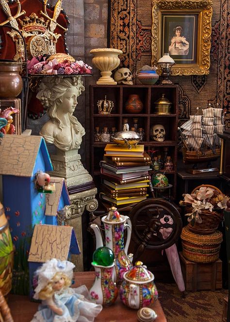 the Olde Curiosity Shoppe Curiosity Shop, About A Girl, The Dining Room, Room Table, Dining Room Table, A Girl, Dining Room, Miniatures, Boutique