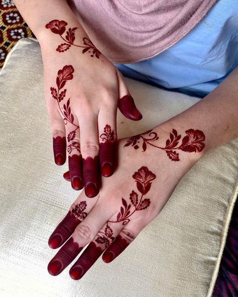 Inai Nikah, Simple Henna Designs Hand, Traditional Sketches, Rasta Nails, Small Henna Designs, Simple Mehandi, Inai Pengantin, Mahendi Designs, Red Henna