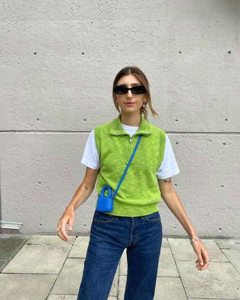 Lime Green Outfit, Bright Summer Outfits, Lime Green Outfits, Green Outfit Ideas, Spring Bright, Summer Outfits 2024, Green Outfit, Models Off Duty, Basic Outfits