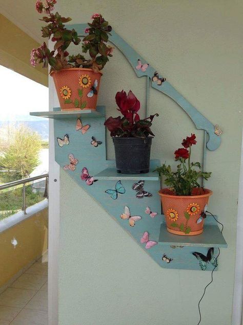 Plant Shelves, Indian Home Decor, Décor Diy, Balcony Decor, Basement Ideas, 인테리어 디자인, Decor Interior Design, Patio Decor, Diy Garden