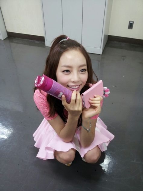 Kara Kpop, Goo Hara Kara, Hara Kara, Goo Hara, Orange Caramel, Best Kpop, Korean Idol, I Love Girls, Kpop Girl Groups