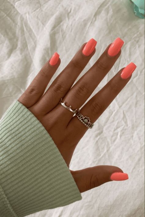 20 Drop Dead Gorgeous Summer Nail Colors For Dark Skin Beauties -  #Beauties #Colors #Dark #Dead #Drop #Gorgeous #Nail #Skin #Summer Nails June 2024 Trends, Nail Colors For Dark Skin, Sqaure Nails, Summer Holiday Nails, Zicxa Photos, Dead Drop, June Nails, Trendy Nail Polish, Summer Nail Colors