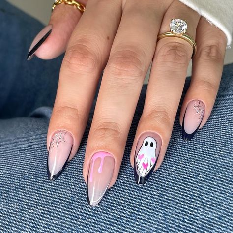 Summerween Nails, Acrylic Nails Yellow, Acrylic Nails Almond Shape, Nail Piercing, Nail Academy, Trendy Nail Designs, Witch Nails, Halloween Acrylic Nails, Gel Nail Extensions