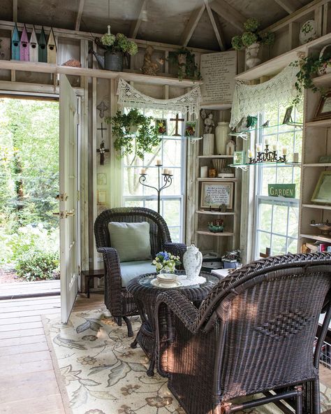 She Shed Interior, Garden Shed Interiors, Cottage Journal, Shed Decor, Shed Interior, Garden Tool Shed, Backyard Sheds, Potting Sheds, Casa Container