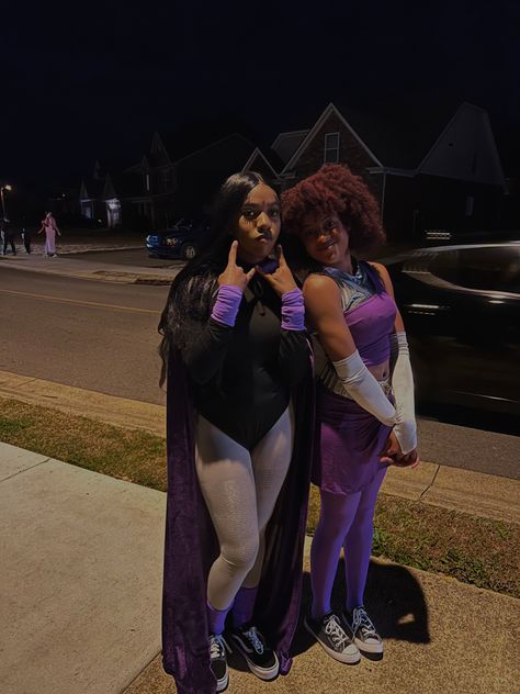 Starfire And Black Fire Costume, Star Fire And Black Fire Costume, Raven And Starfire Halloween Costume Ideas, Black Fire Costume, Starfire And Raven Matching Outfits, Raven And Starfire Costume, Starfire Halloween Costume, School Spirit Face Paint, Raven Halloween Costume