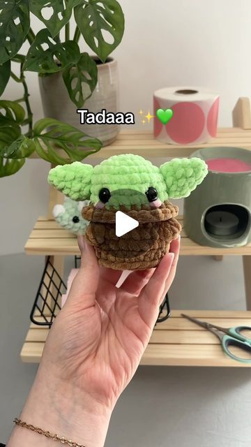 Baby Yoda Crochet Pattern Free, Crochet Baby Yoda, Baby Yoda Amigurumi, Yoda Crochet, Cute Amigurumi, Step By Step Crochet, Instagram Baby, Crochet Baby, Free Crochet Pattern