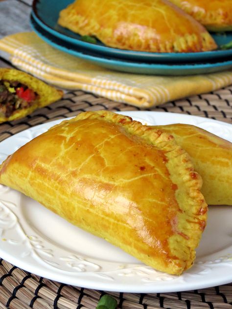 Jamaican Beef Turnovers | @yummyaddiction Beef Turnovers, Jamaican Patties, Beef Patties Recipes, Jamaican Beef Patties, Carribean Food, Jamaican Cuisine, Jamaican Dishes, Beef Patties, Beef Patty