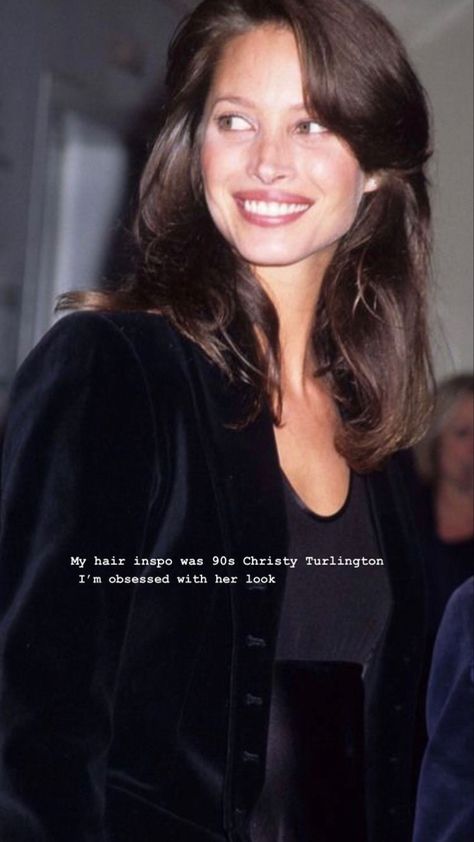 90s Model Hairstyles, 90s Model Short Hair, Christy Turlington 90s Hair, Christy Turlington Bangs, 90s Supermodel Hair Short, Bombshell Hair Short, 90s Model Haircut, 90s Brunette Hair, 90s Supermodel Haircut