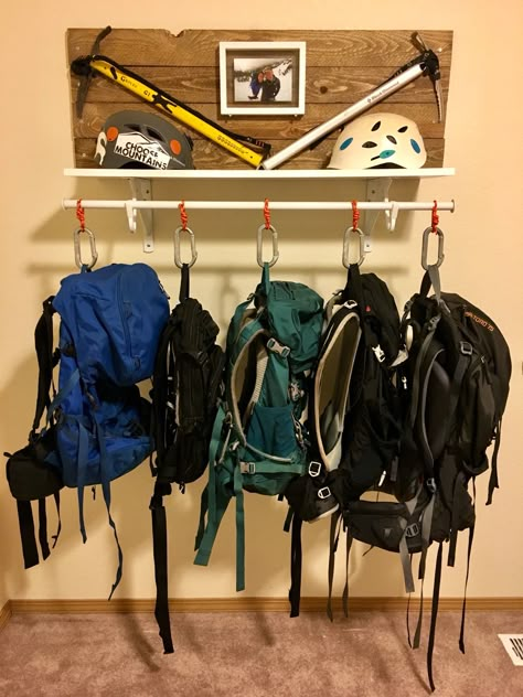 Backpack hanger with ice axes and helmets Backpacking Gear Storage, Gear Room Organization, Outdoor Gear Organization, Outdoor Gear Storage, Camping Gear Storage, Adventure Room, Backpack Hanger, Gear Room, Camping Storage