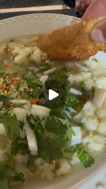 Dorys on Instagram: "Cómo se prepara un menudo con pata al estilo Sonora   #reelsinstagram #recipe #comida #menudo #foodporn #recetasaludable #comidamexicana #mexicanfood #viralvideos" Best Menudo Recipe Authentic, White Menudo Recipe, Menudo Mexicano, Menudo Recipe Authentic, Menudo Recipe, August 21, Soups And Stews, Dinner Ideas, Stew