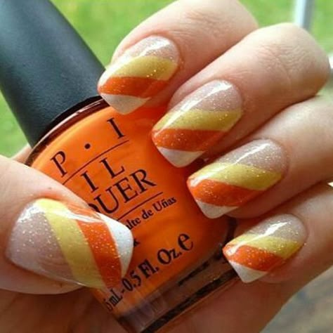 November Nail Art, Do It Yourself Nails, Candy Corn Nails, Yellow Nail, November Nails, Fall Nail Art Designs, Thanksgiving Nails, Halloween Nail Designs, Fall Nail Art