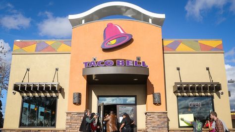 Be careful when going for FourthMeal, everyone. This is a cautionary tale. Taco Bell Restaurant, Wheat Pizza, Secret Menu Items, Cucumber Sandwiches, Frozen Custard, Air Fried Chicken, Best Air Fryers, Fast Healthy Meals, Burger And Fries