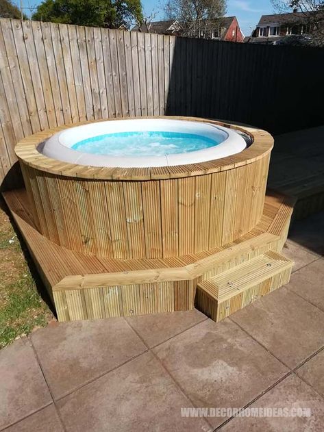 DIY Hot Tub Surround With Deck. How to make a hot tub surround with deck for sunbeds. Step by step instructions, needed supplies and tools. #diy #hottub #surround #deck #decorhomeideas Diy Hot Tub Surround, Backyard Getaway Ideas, Hot Tub Surround Ideas, Tub Surround Ideas, Hot Tub Enclosure, Lazy Spa, Deco Spa, Landscaping Hacks, Kleiner Pool Design