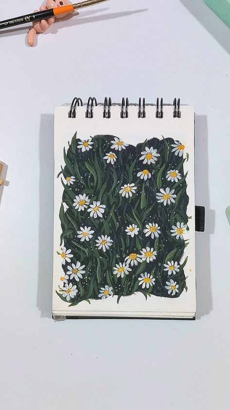 Guache paint paintings daisies flowers aesthetic painted create creative idea Himi Paint, Painting Polaroids, Painting Daisies, Himi Gouache, Painting References, Daisy Painting, Gouache Art, Flower Paintings, Sketchbook Pages