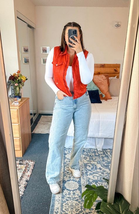 Red Vest Outfits For Women, Target Work Outfit, Sleeveless Jean Jacket Outfit, Red Puffer Jacket Outfit, Sleeveless Jacket Outfit, Red Vest Outfit, Outfits With Vest, Dream Closet Clothes, Dance Fits