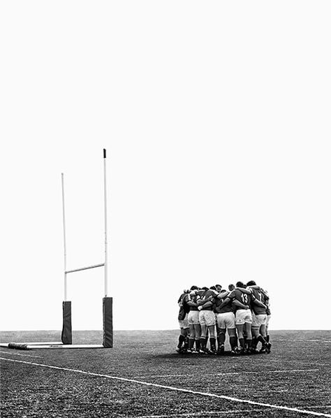 Rugby-110 Rugby Photoshoot Ideas, Womens Rugby Aesthetic, Rugby Aesthetic Wallpaper, Rugby Photoshoot, Rugby Motivation, Rugby Aesthetic, Rugby Illustration, Photo Rugby, Rugby Images