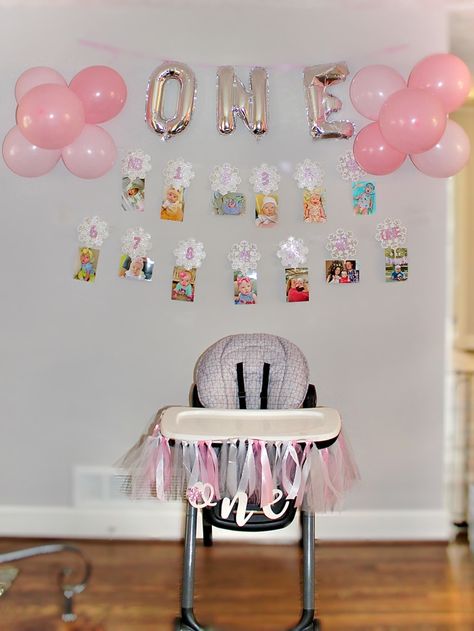 1st Birthday Table Set Up, 1 Year Baby Girl Birthday Decoration, First Birthday Decoration Ideas At Home, First Birthday Table Setup, First Birthday Cake Table, Simple First Birthday, Birthday Theme Decoration, Birthday Decorations At Home