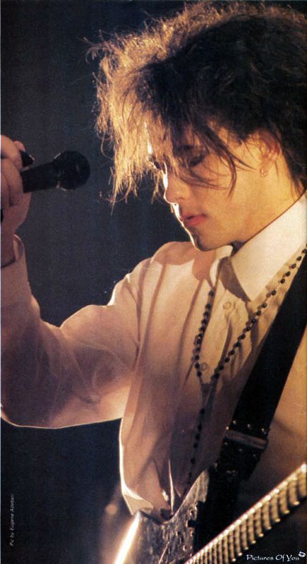 Beautiful, Robert Smith Simon Gallup, New Wave Music, Goth Bands, Robert Smith, Amy Lee, Gothic Rock, Music People, Post Punk, Music Love