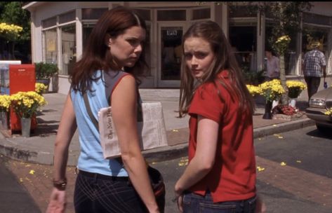 Gilmore Girls Summer, Gilmore Girls Outfits, Team Logan, Lorelai Gilmore, Rory Gilmore, Gilmore Girls, Gossip Girl, Anton, Summer Aesthetic