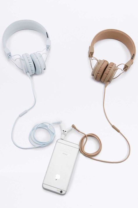 Jack Rabbit Headphone Splitter - Urban Outfitters Headphone Splitter, Cute Headphones, Cute Camera, Jack Rabbit, Cute Stationary, Cool Gadgets To Buy, Useful Life Hacks, New Gadgets, Apple Products