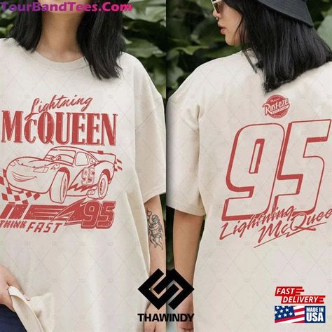 Lightning Mcqueen Shirt, Cars Classic, Think Fast, Movie Shirts, Lightning Mcqueen, Disney Cars, Movie T Shirts, Top Trends, Vintage Shirts