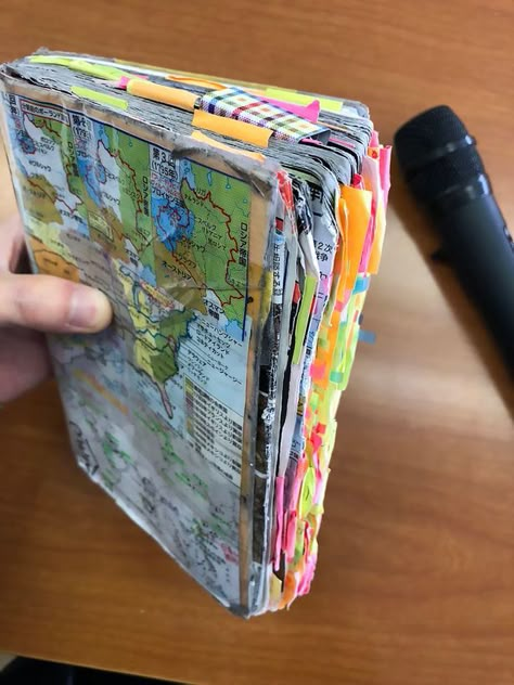 After the pictures were shared, some likened the book to a 'work of art' Textbook Notes, History Exam, Kunstjournal Inspiration, Perfect Score, Buch Design, Sketchbook Journaling, Study Inspiration, Bullet Journal Ideas Pages, Scrapbook Journal