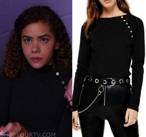 Georgia Style Outfits, Ginny And Georgia Style, Ginny And Georgia Season 1, Edgy Fits, Georgia Style, Ginny And Georgia, Mockneck Sweater, Episode 5, Mock Neck Sweater