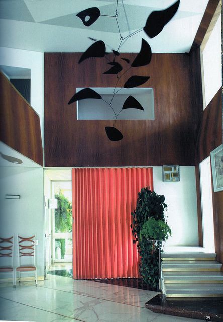 Ponti - Caracas - WOI June 2006 Gio Ponti Interior, Famous Architects, Mid Century Lighting, Design Apartment, George Nelson, Gio Ponti, Vintage Interiors, Decoration Inspiration, World Of Interiors