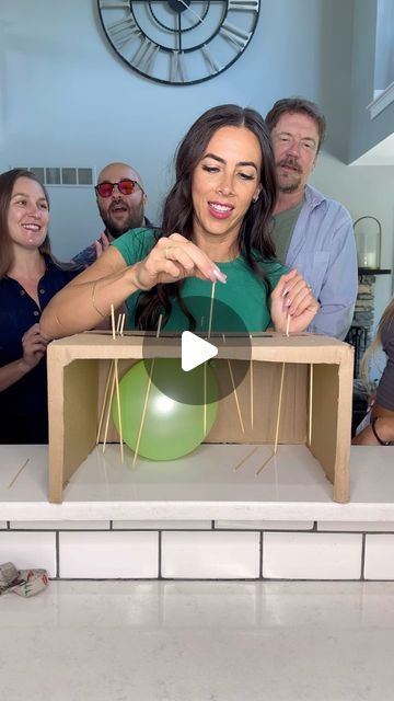 Balloon Popping Game, Christmas Olympics, Balloon Pop Game, Shower Recipes, 12 Days Of Xmas, Balloon Games, Christmas Drinking, Easy Halloween Food, Balloon Box