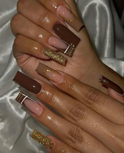 Brown Acrylic Nails, Bridesmaids Nails, Acrylic Toe Nails, Halloween Acrylic Nails, Hello Nails, Colored Acrylic Nails, Girly Acrylic Nails, Vibrant Nails, Simple Acrylic Nails