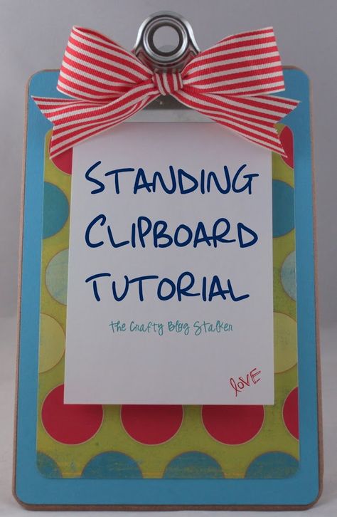 Standing Clipboard Tutorial Standing Clipboard, Clipboard Crafts, Diy Clipboard, Clipboard Decorating, Quick Projects, Clip Board, Note Holders, Craft Show Displays, Diy Craft Tutorials