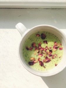 Almond Milk Recipe, Pistachio Milk, Date Balls, Almond Milk Recipes, Matcha Drink, Yoga Wellness, Easy Drink Recipes, Organic Matcha, Easy Drinks