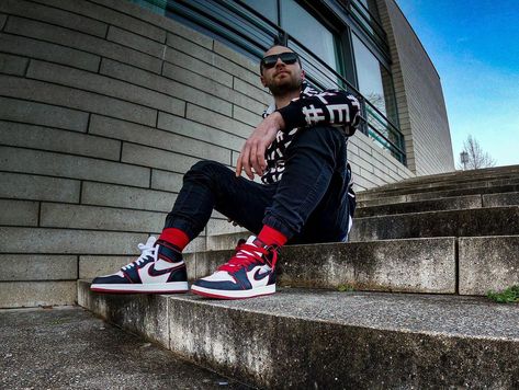 Jordan 1 Bloodline Outfit Man, Jordan 1 Bloodline Outfit, Air Jordan 1 Bloodline, Jordan 1 Bloodline, Jordan 1 High Chicago, Air Jordan Outfit, Jordan 1 Outfit, Fly Air, Air Jordan 1 Outfit