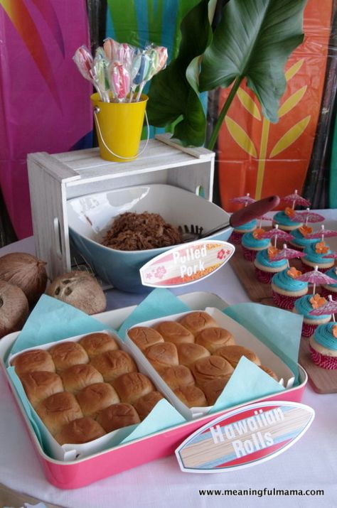 Kids Luau Parties, Luau Birthday Party Ideas, Kids Luau, Luau Party Food, Ninth Birthday, Luau Theme Party, Beach Birthday Party, Hawaiian Birthday Party, Luau Birthday Party